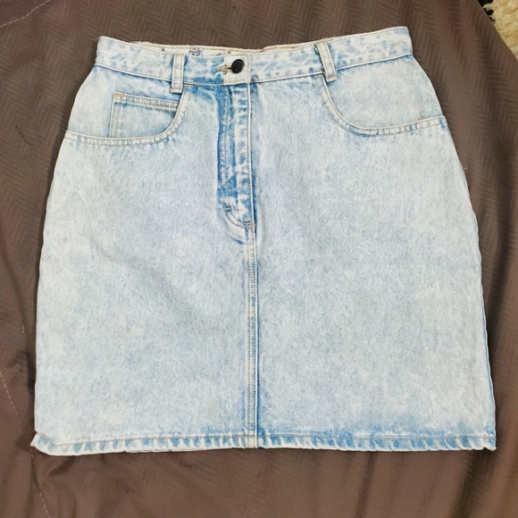 Vintage Major Damage Demin Skirt - Picture 2 of 9